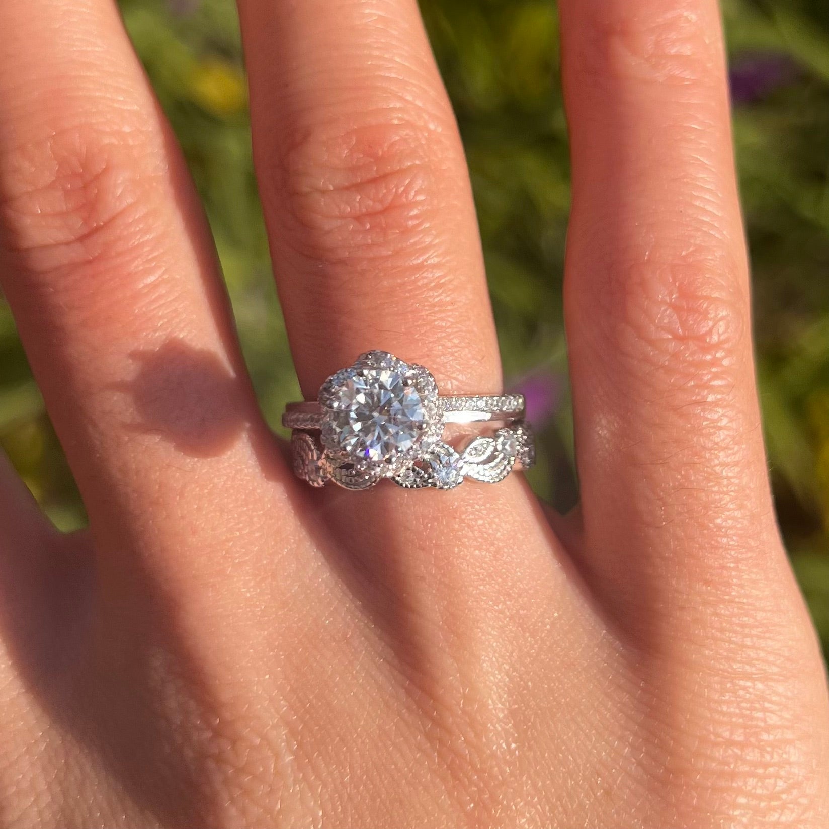 Elegant 2 Pcs Flower Design Sterling Silver Bridal Set With Lace Band