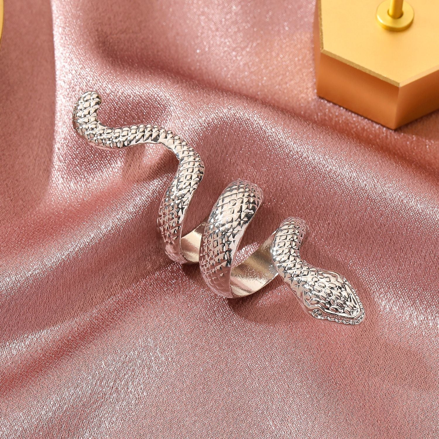Retro Punk Snake Ring