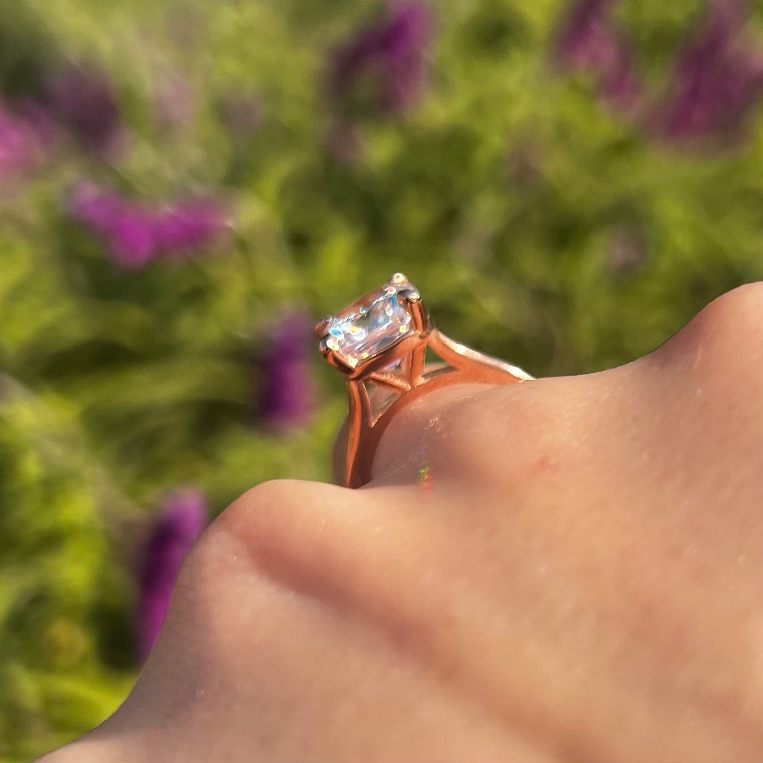 Luxury 2 Pcs Cushion Cut Halo Design With Insert Band Bridal Set