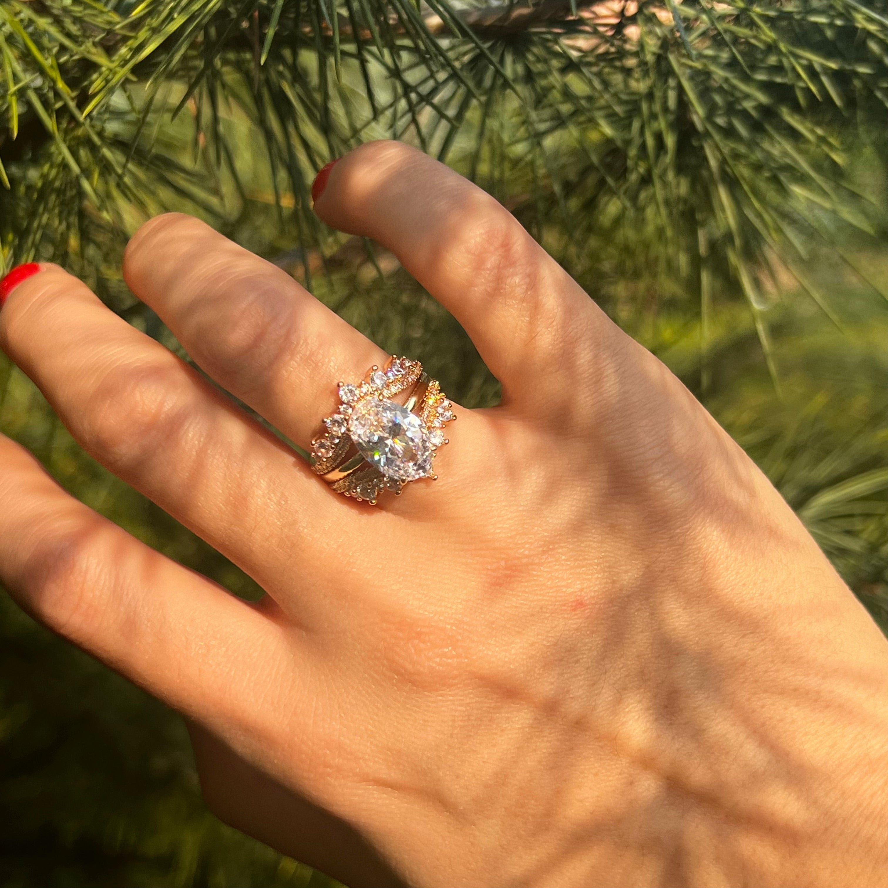 2 Pcs Hidden Halo Oval Cut Insert Bridal Set For Women