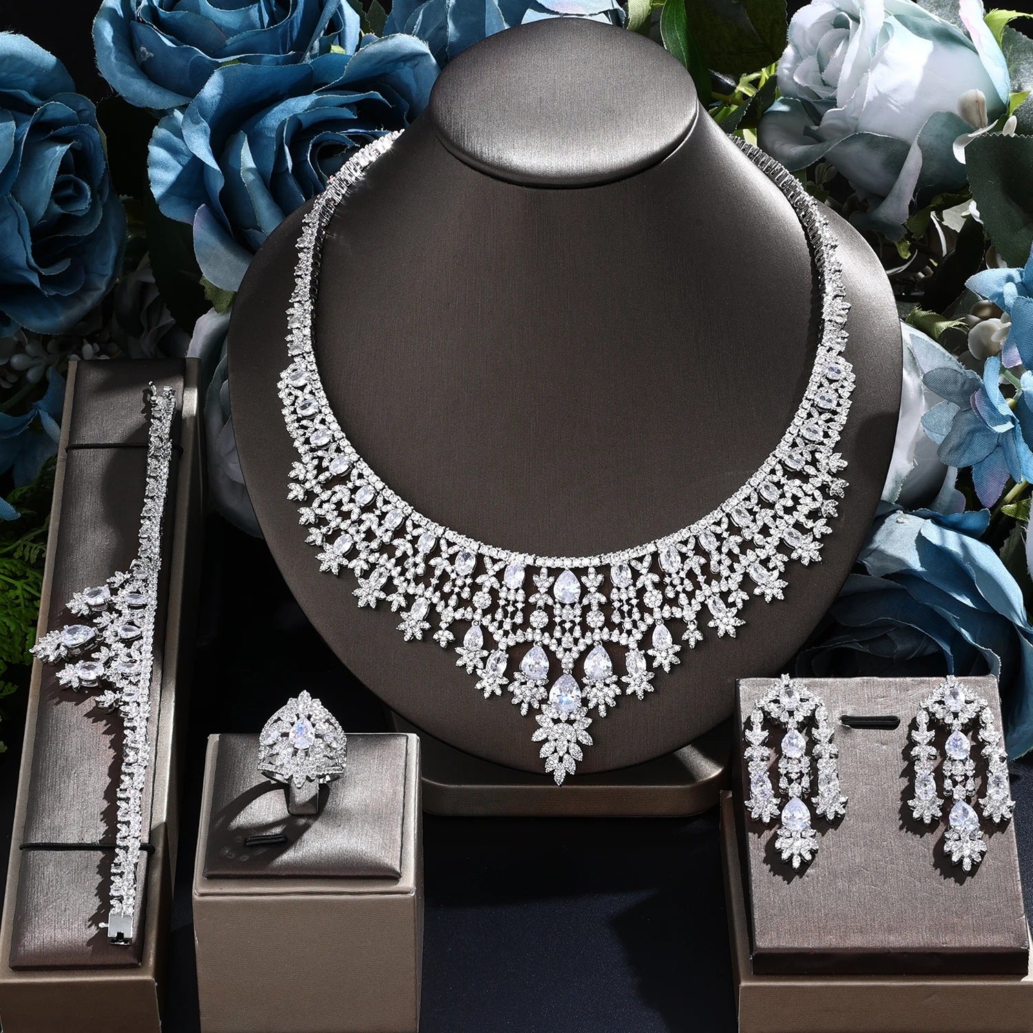 Elegant and Luxurious 4 Pcs Bridal Jewelry Set
