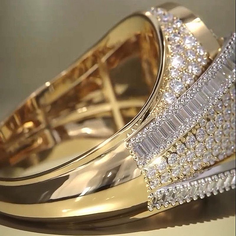 Handmade 6.5ctw Round Cut With Baguette Cut Side Stones Half Set Men's Ring