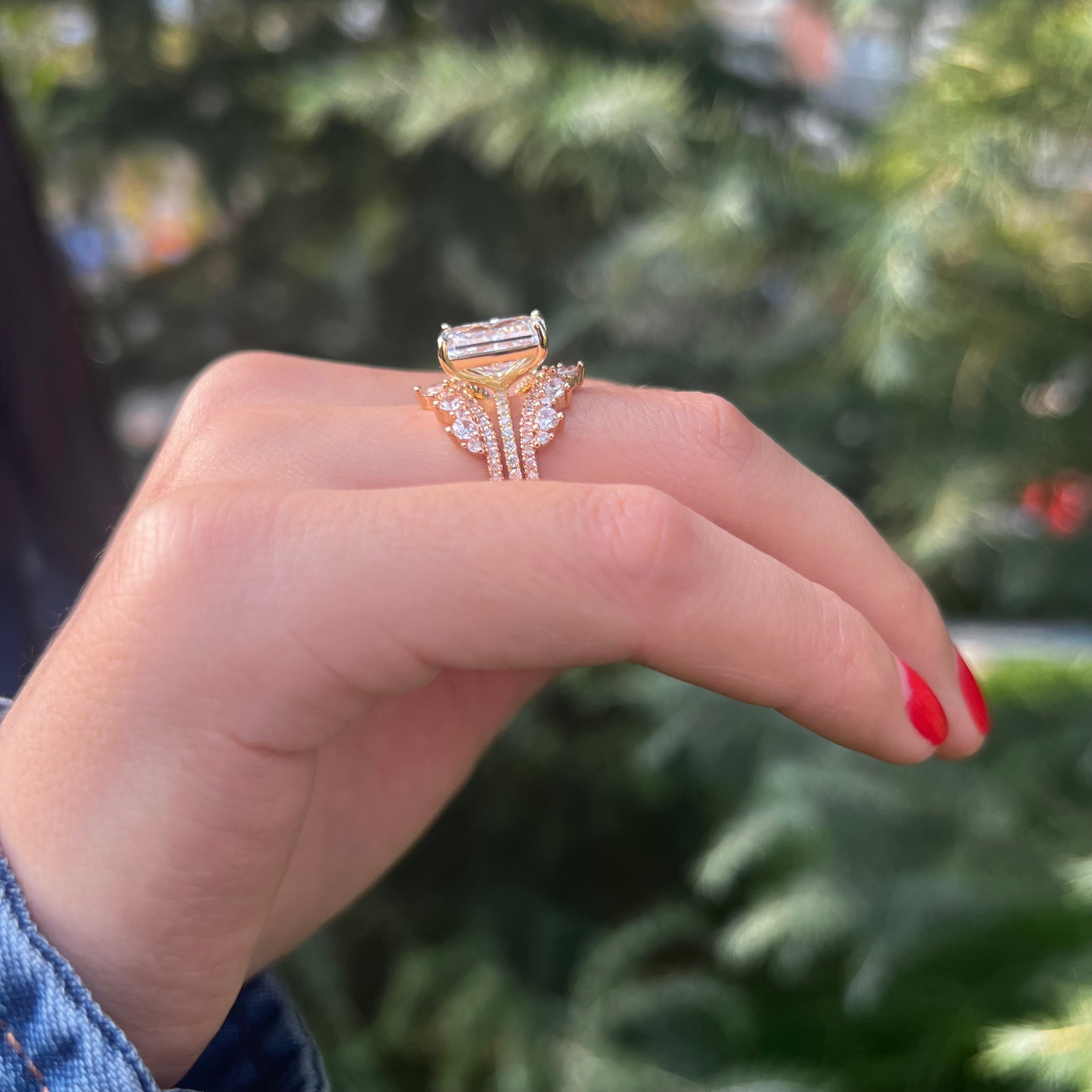 2 Pcs Radiant Cut Insert Wedding Ring Set With Crown-Shaped Band