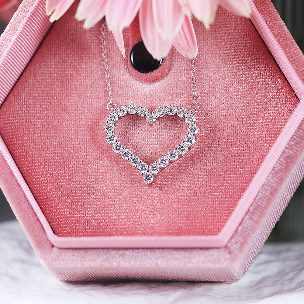 Hallow Heart Shape Design Moissanite Pendant Necklace