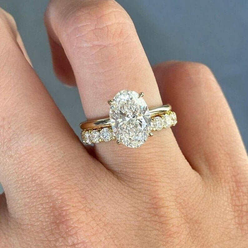 2pcs Solitaire Oval Cut Bridal Ring Set in Sterling Silver – Shine