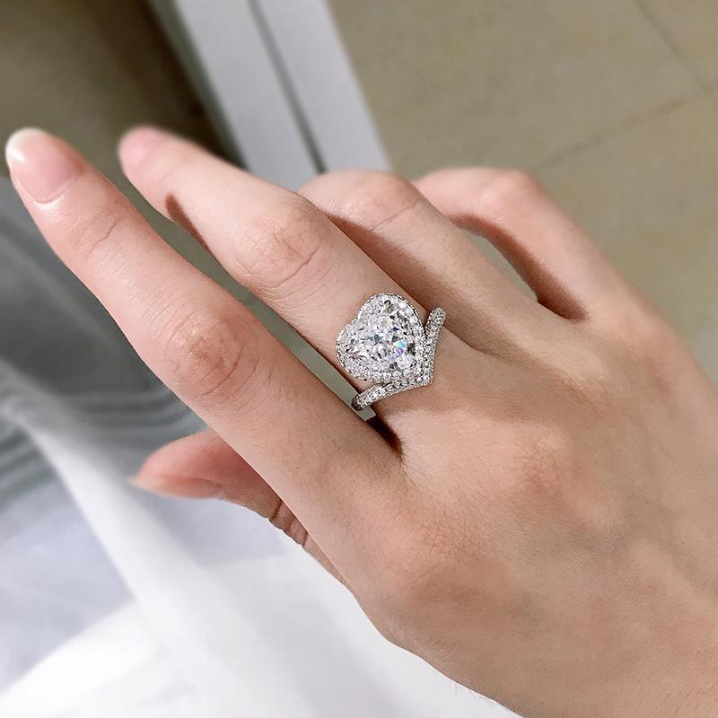 Unique Heart Cut Design Engagement Ring – Shine of Diamond