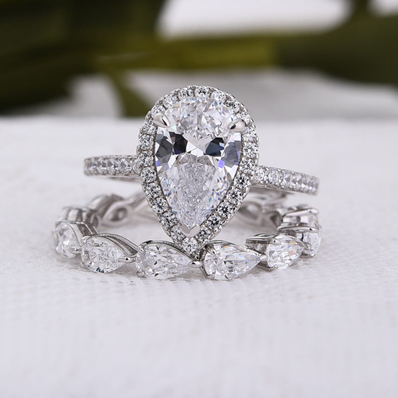 Pear Cut Engagement Ring & Heart-Shaped Wedding Band Sets