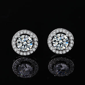 Special Sale | Classic 4 Prong/Round Moissanite Stud Earrings