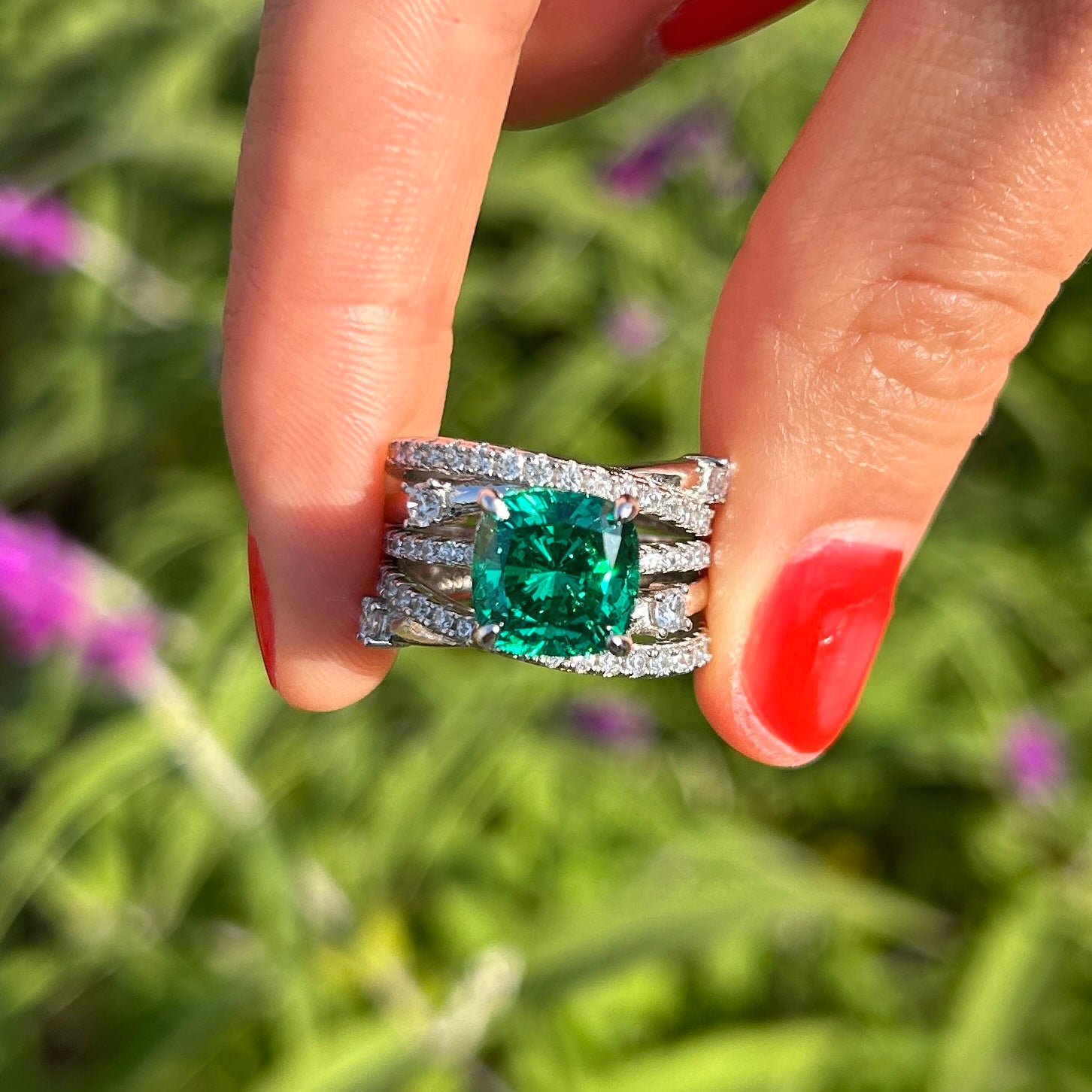 2 Pcs Green Cushion Cut Insert Bridal Sets