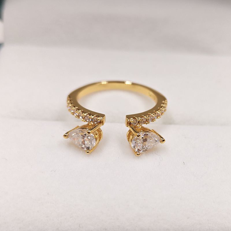 2 Pcs Elegant Oval Cut Golden Tone Bridal Set