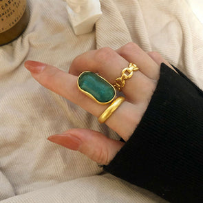 Retro Golden Tone  Emerald Green Ring & Golden Tone Hollow Band