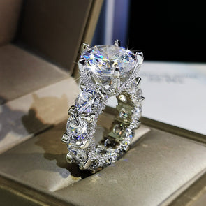 Fashion Round Cut Engagement Ring With Eternity Band