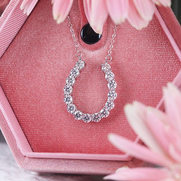 Elegant U-design Moissanite Pendant Necklace
