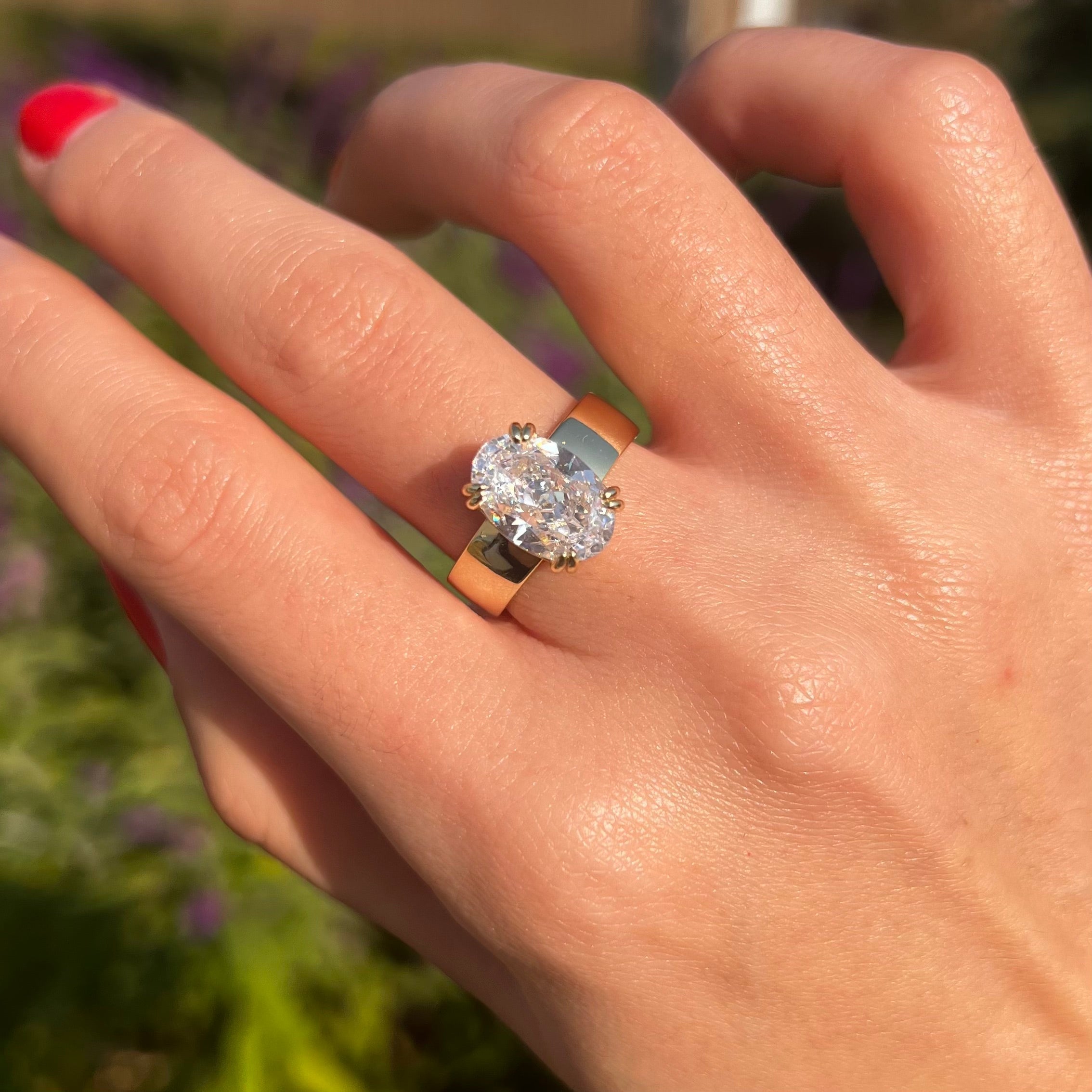Wide Band Oval Elegant Vintage-Inspired Engagement Ring for Women