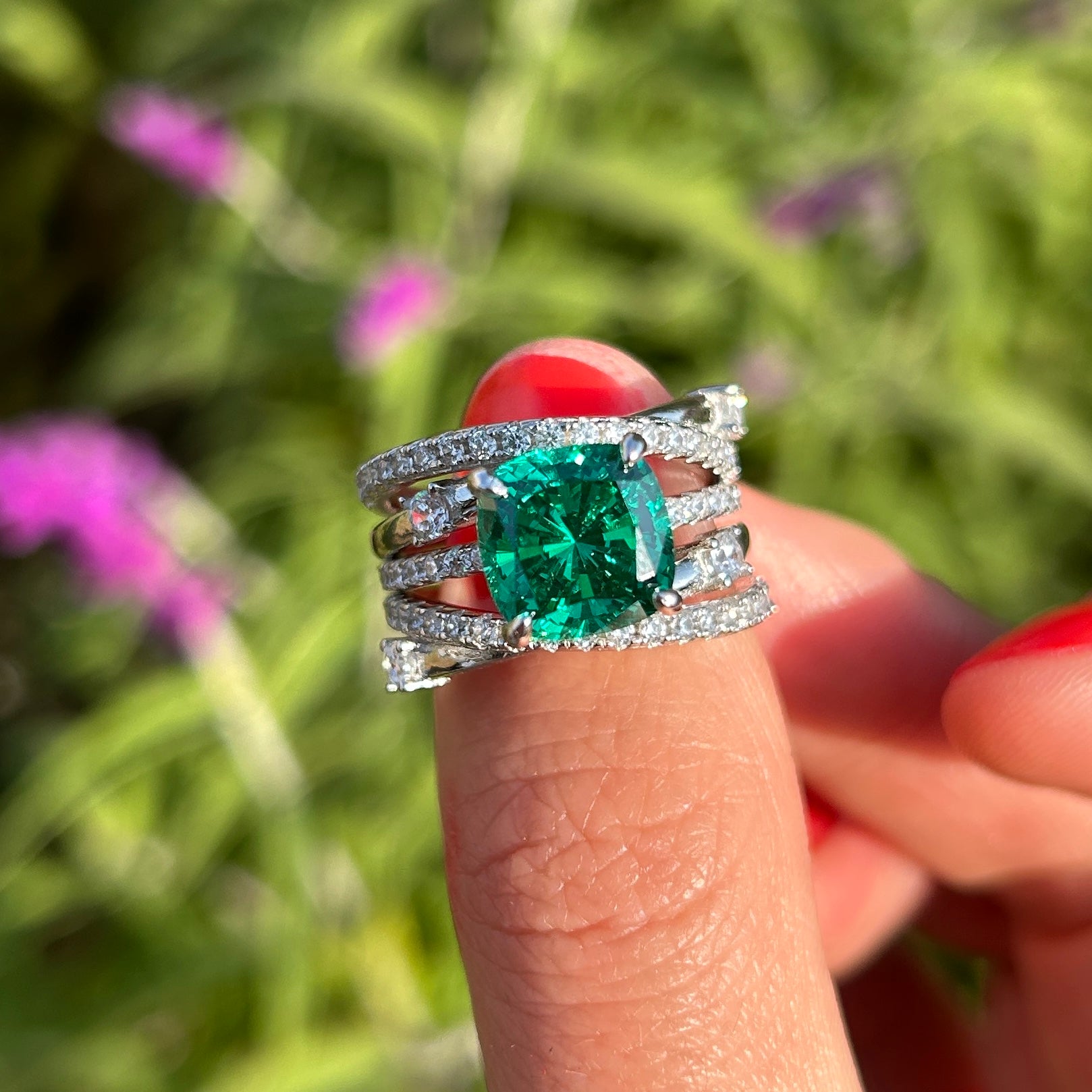 2 Pcs Green Cushion Cut Insert Bridal Sets