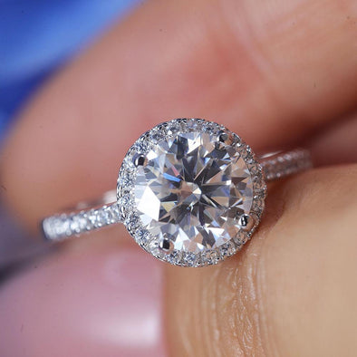 ShineofDiamond Classic Halo Design Round Cut Moissanite Ring