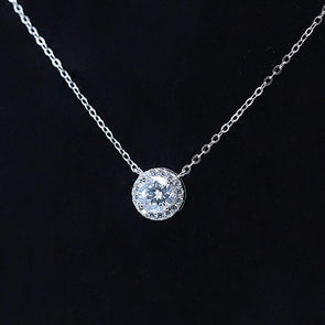 Classic 1.0 CT Round Cut Halo Design Moissanite Necklace