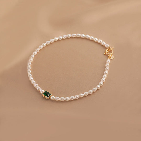 Vintage Pearl & Emerald Green Gemstone Choker