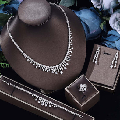 4 Pcs Luxury Sparkling Full Diamond Jewelry Set