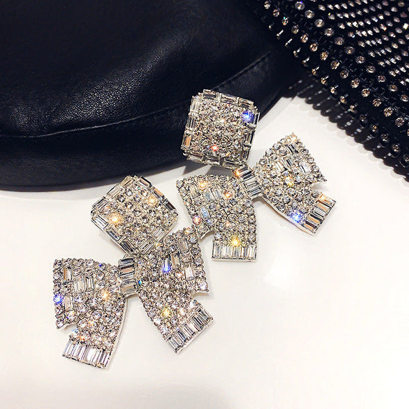 Chic Bowknot Design Drop Earrings