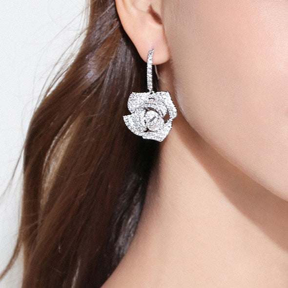 Rose Design Drop Earrings In Silver Tone