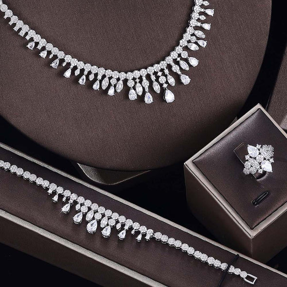 4 Pcs Luxury Sparkling Full Diamond Jewelry Set