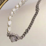 Chic AMOUR Paved Heart Pearl Chocker