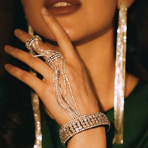 Sparkling Rhinestone Fashion Hand Chain