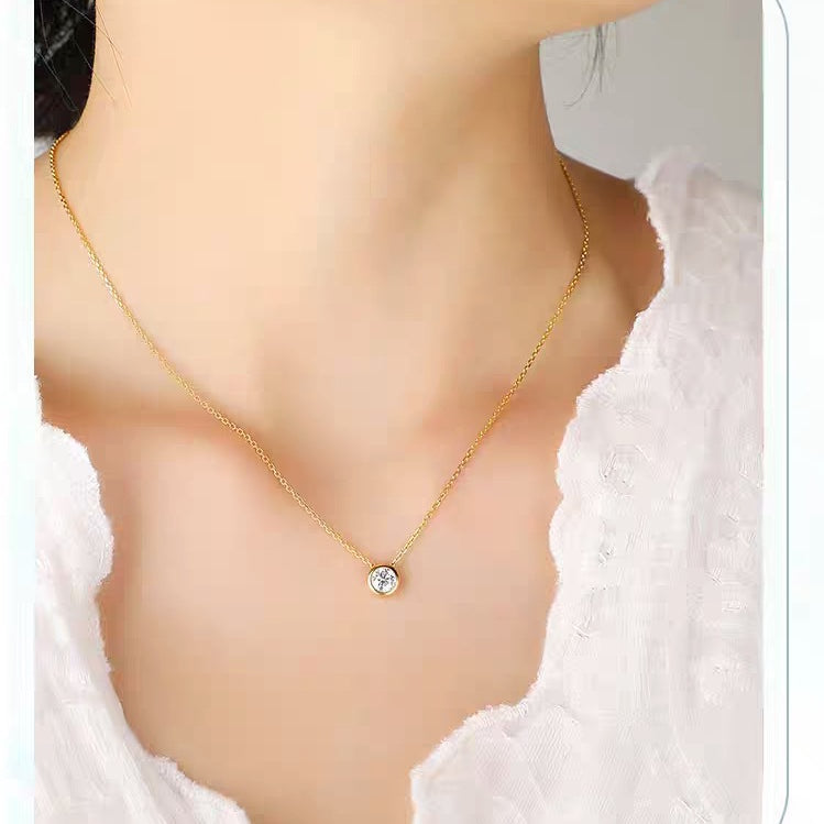 Bubble Smile Pendant Necklace in Sterling Silver