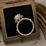 Retro Design Round Cut Moissanite Ring