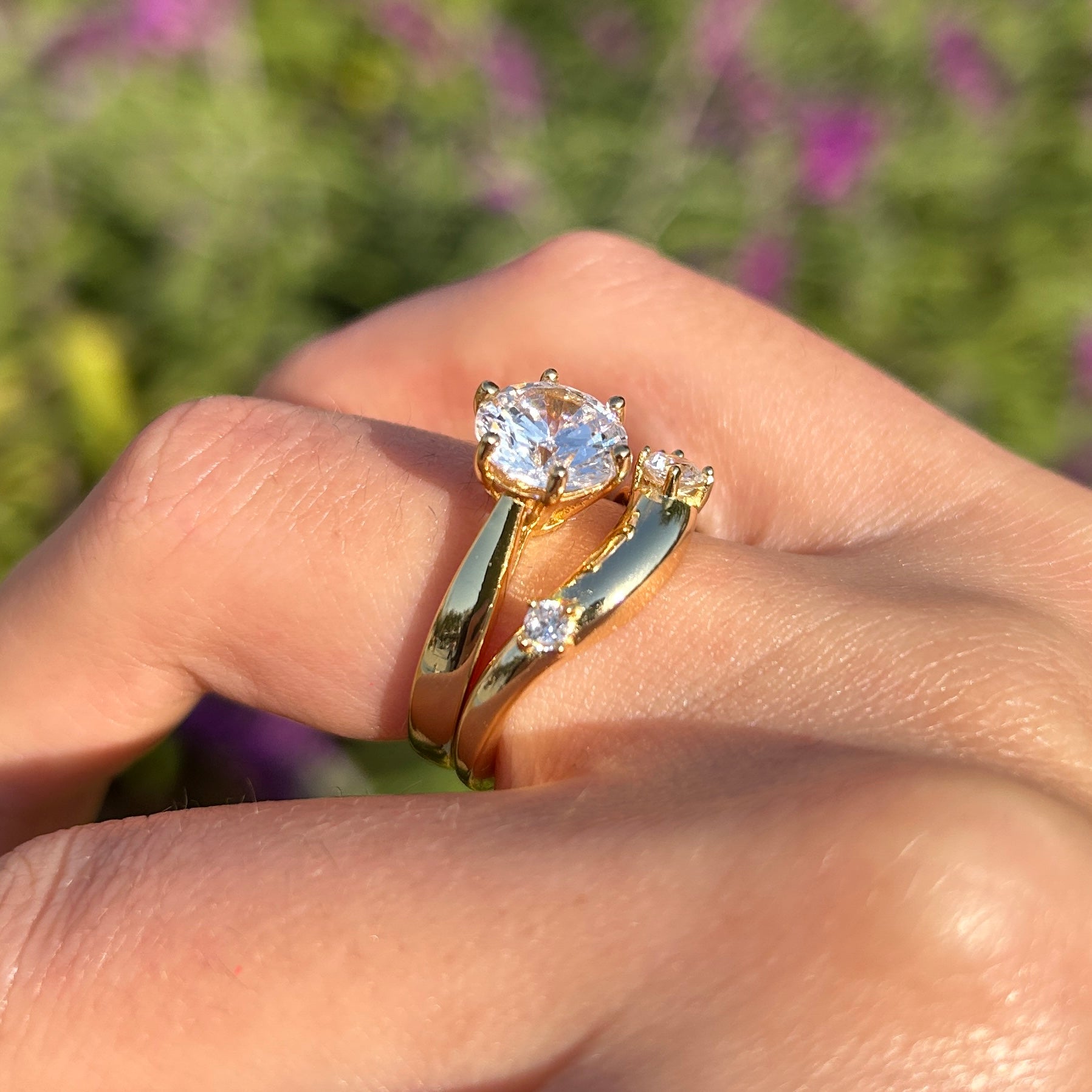 Elegant Design Round Cut 2 Pcs Bridal Set