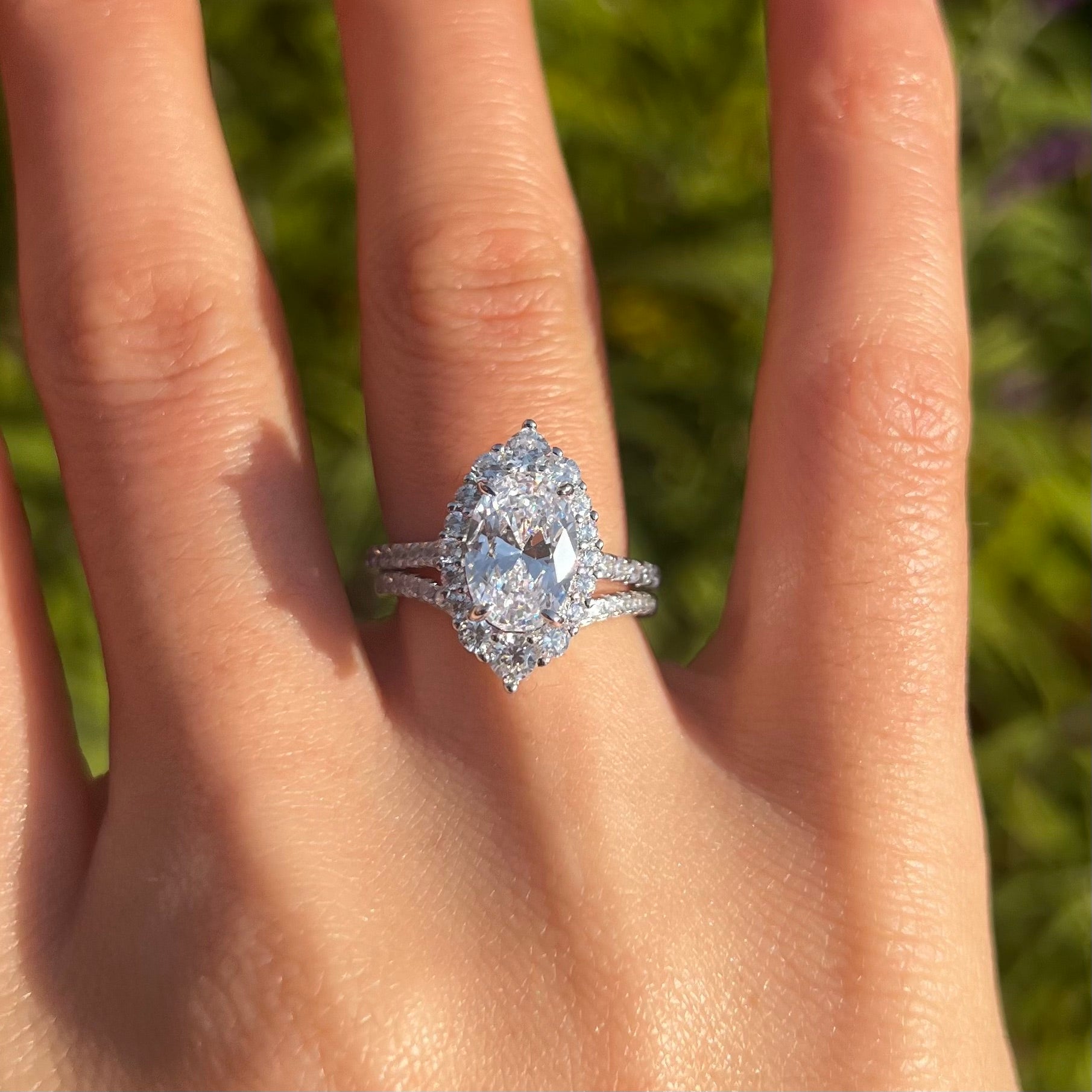 Vintage 2 Pcs Oval Halo Sterling Silver Bridal Set With V Shape Band