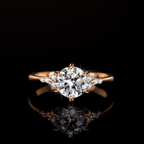Classic Round Cut 6 Prong Moissanite Ring