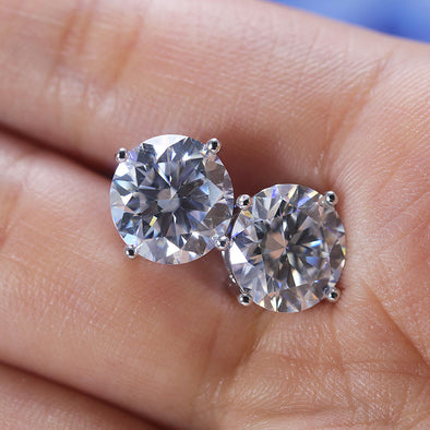 Classic 4 Prong Round Cut D Color Moissanite Stud Earrings