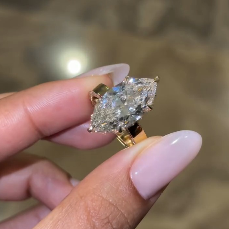 Luxury Marquise Engagement Ring in 925 Sterling Silver