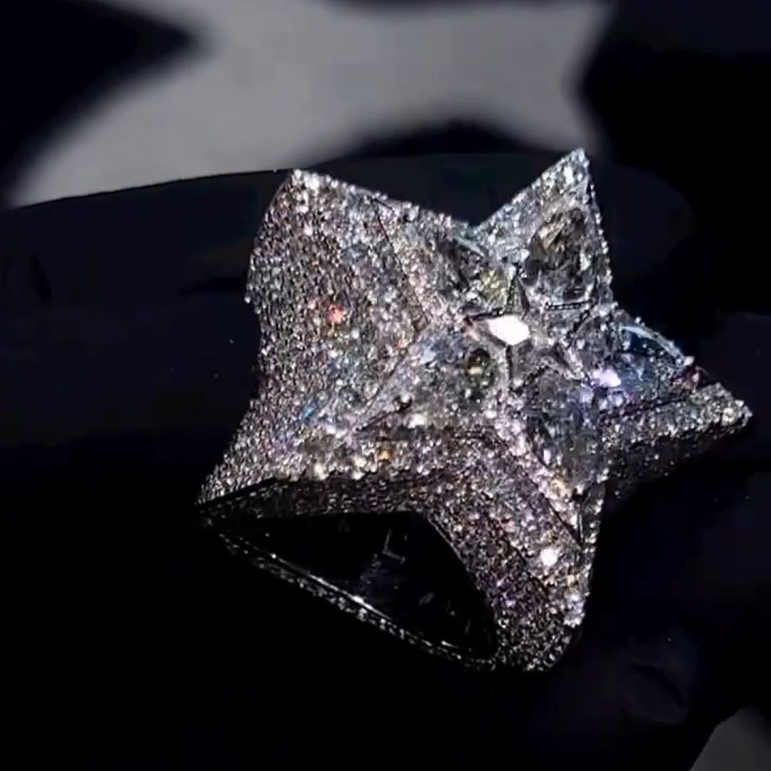 Handmade 23ct Pear-shaped Zircon Inlaid Luxury Sterling Silver Star Shape Men's Ring