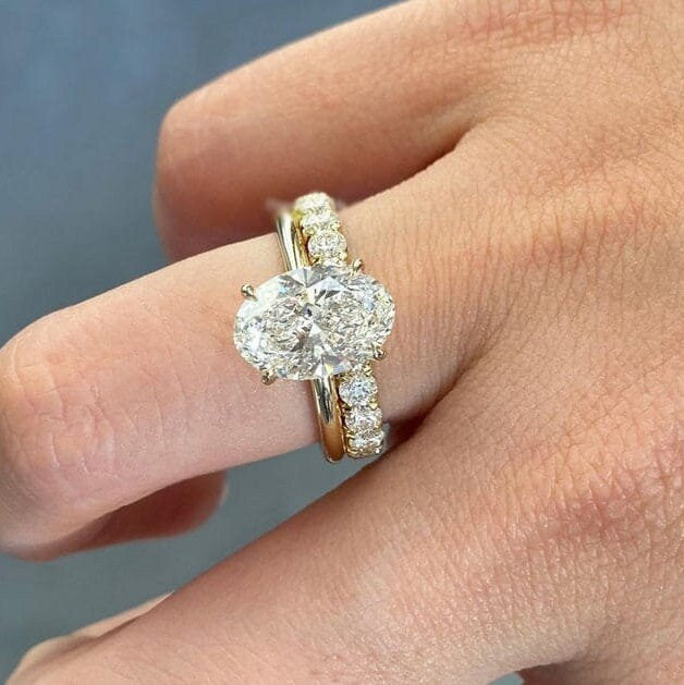 2pcs Solitaire Oval Cut Bridal Ring Set in Sterling Silver – Shine