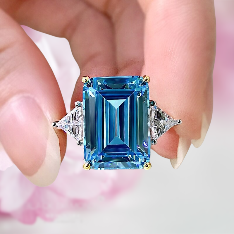 Emerald cut 2025 blue diamond