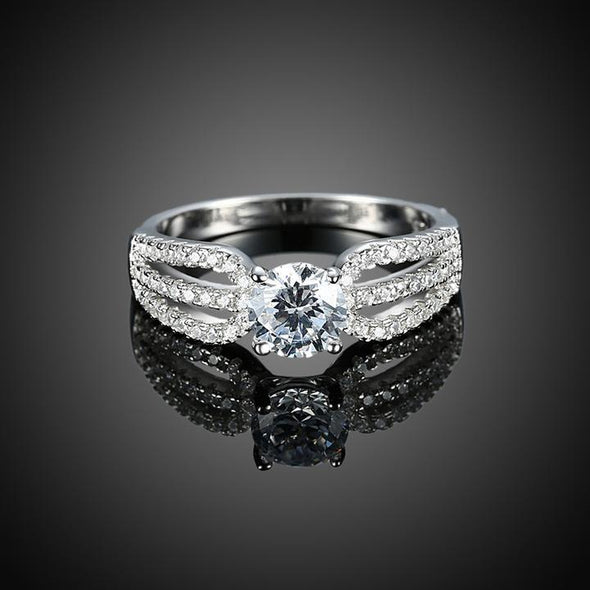 Round Cut Engagement Ring with Split Shank Accents