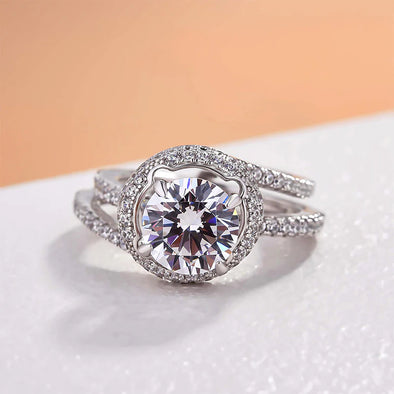 Round halo 2025 wedding ring sets