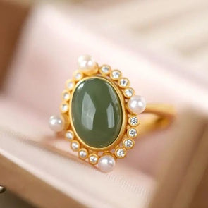 Vintage Sterling Silver Oval Jade Pearl Ring