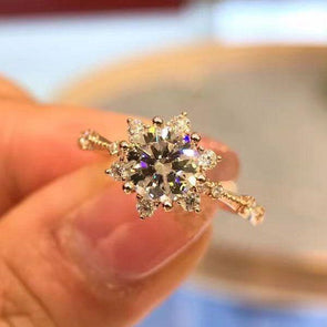 Round Cut Snowflake Design Engagement Ring