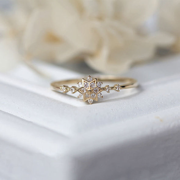 Gorgeous Snowflake Gold Tone Engagement Ring in Sterling Silver